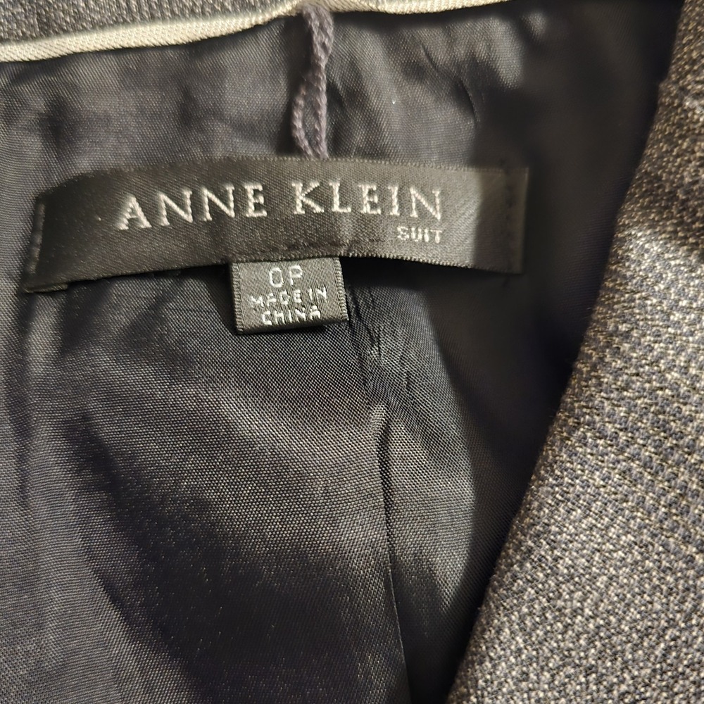 Anne Klein Suit Womens 0P Gray 2 Piece Blazer and Pants Set Petite Workwear - Picture 7 of 8